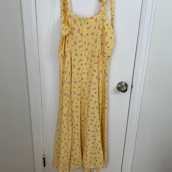 Bardot Yellow Floral Dress - Picture 2 of 4
